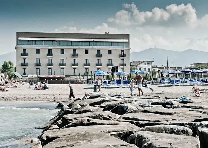 Hotel Rondine Marinella di Sarzana