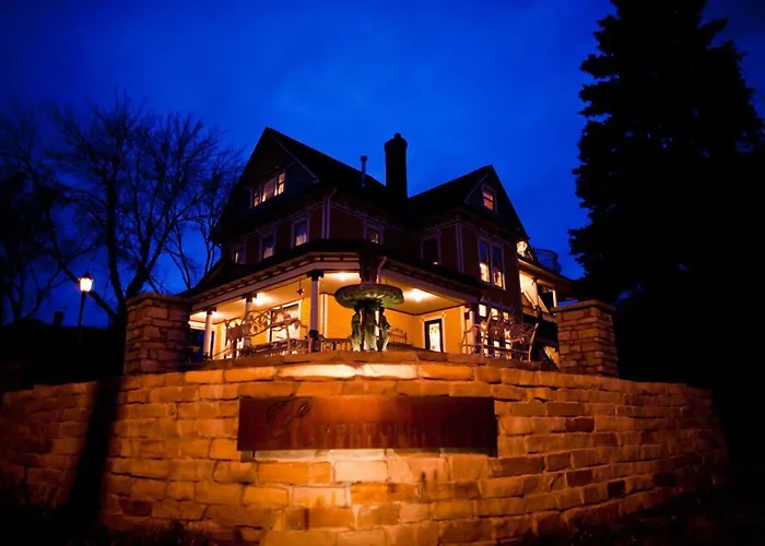 Rivertown Inn