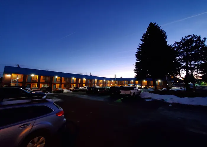 Motel West