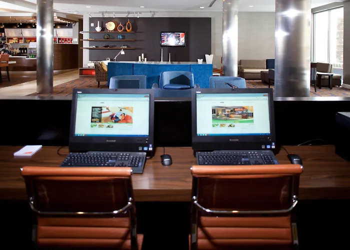 Courtyard By Marriott Boone