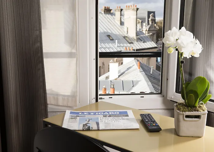 A l'Hôtel Des Roys
