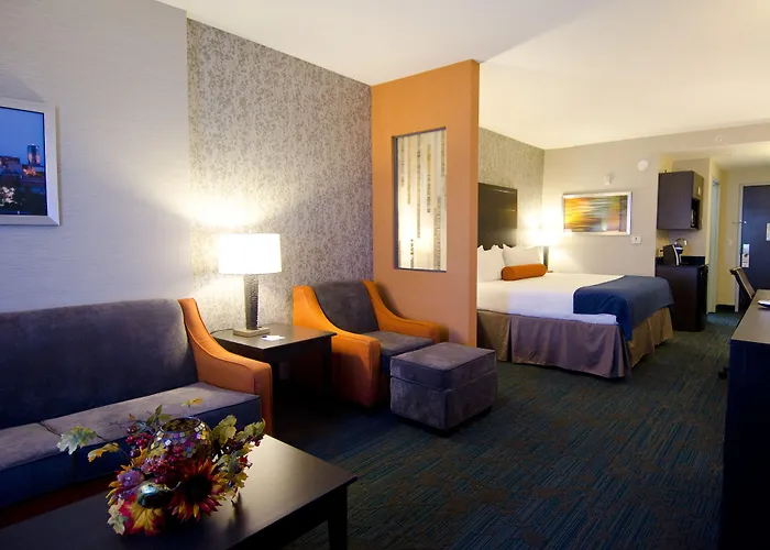Holiday Inn Express Hotel & Suites Knoxville By Ihg