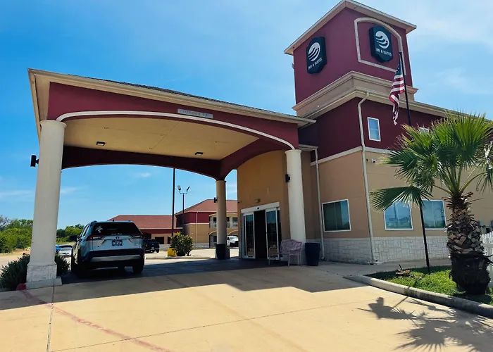 Executive Inn & Suites Floresville