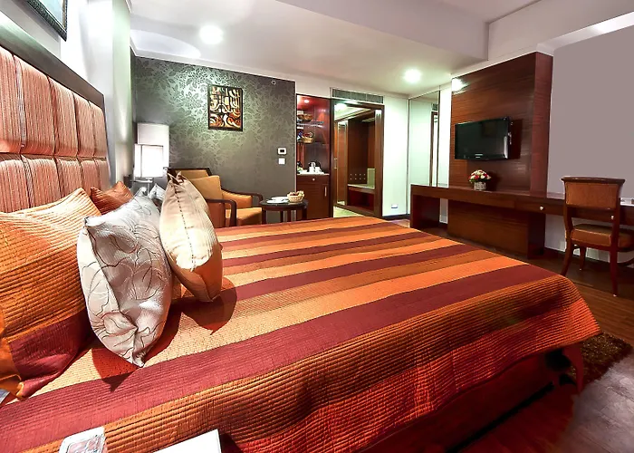 The Golden Plaza Hotel