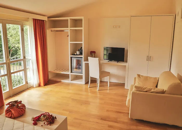 Cà Del Moro Resort Pontremoli