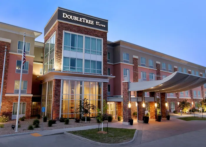 Doubletree By Hilton West Fargo Sanford Medical Center Area Hotel