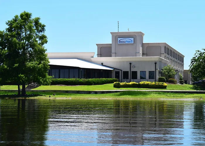 Bridgepointe Hotel & Marina