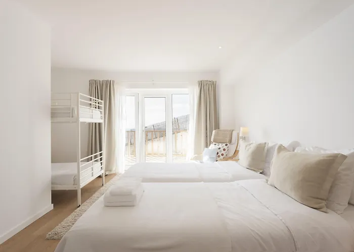 Blue Buddha Beach Rooms & Suites Ericeira