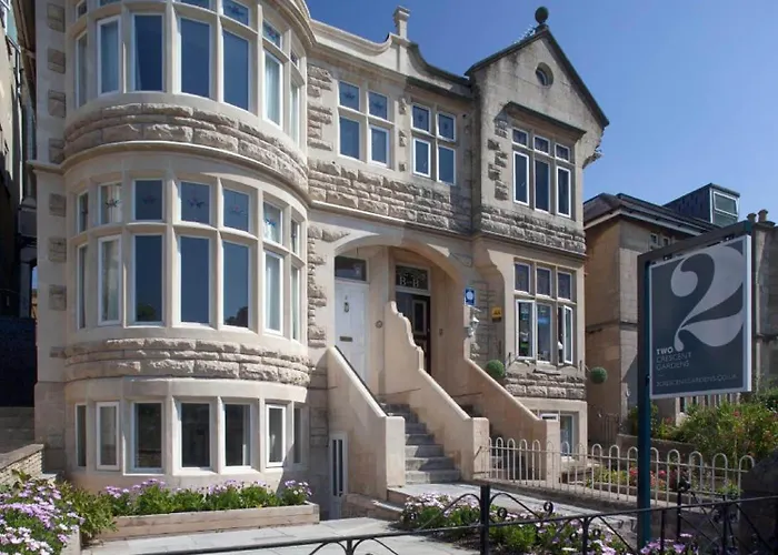 2 Crescent Gardens Guest House