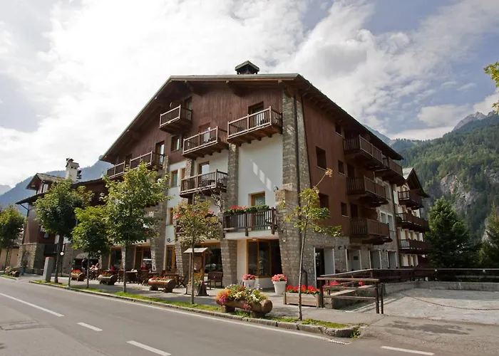 Residence Le Grand Chalet Courmayeur