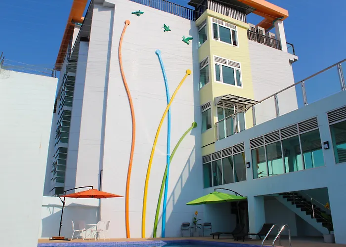 42C The Chic Hotel