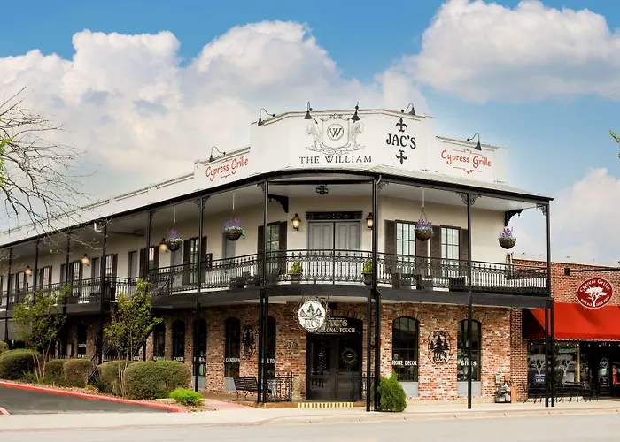 The William Boerne Hotel