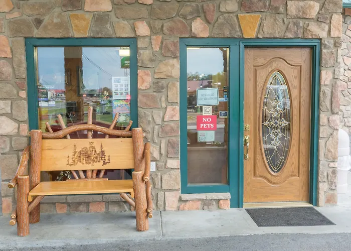 Mountain Breeze Motel