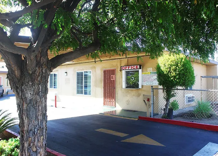 Royla Motel Pomona