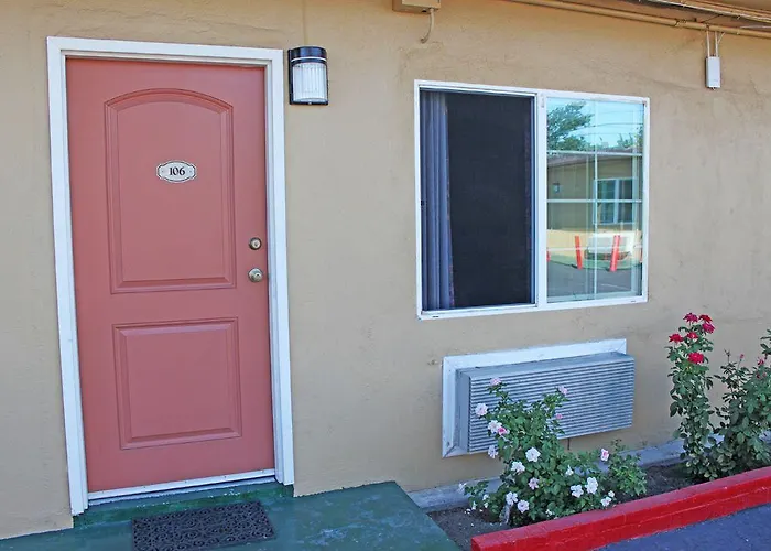 Royla Motel Pomona