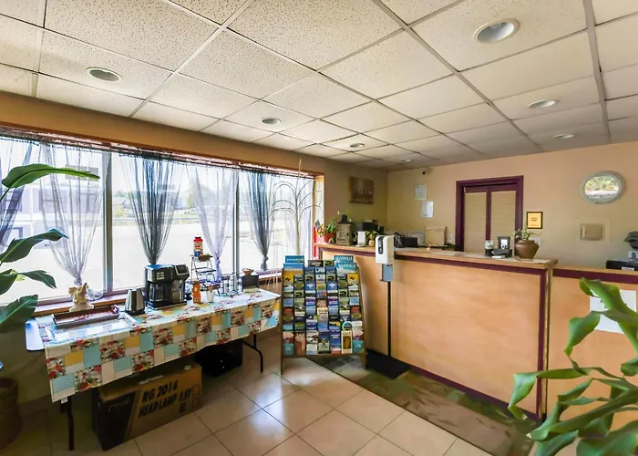 Edyn Hotel By Townhouse Wytheville Us 52