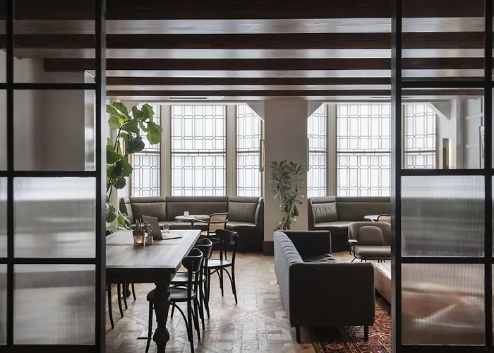 Roost Rittenhouse