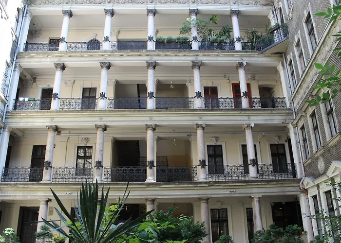 Omega Guesthouse Budapeste