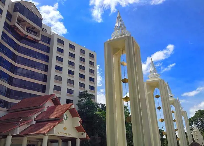 Ploy Palace Hotel