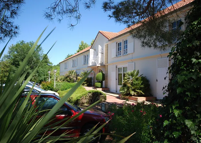Hotel Le Relais Des Champs Eugenie-les-Bains
