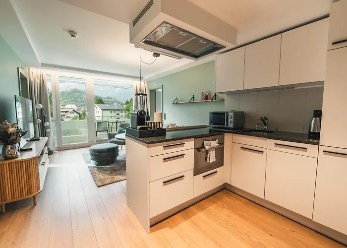 Hop Apartments & Suites