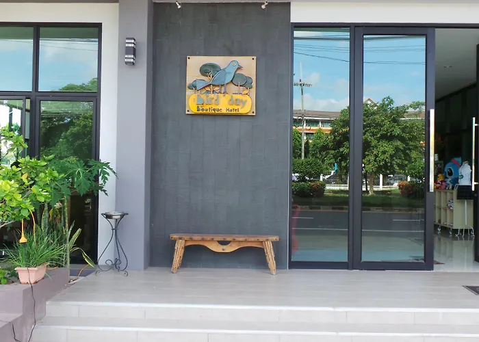 Bird Day Boutique Hotel