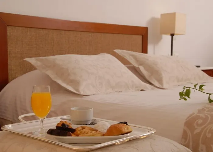 Bitzaro Grande Hotel & Suites