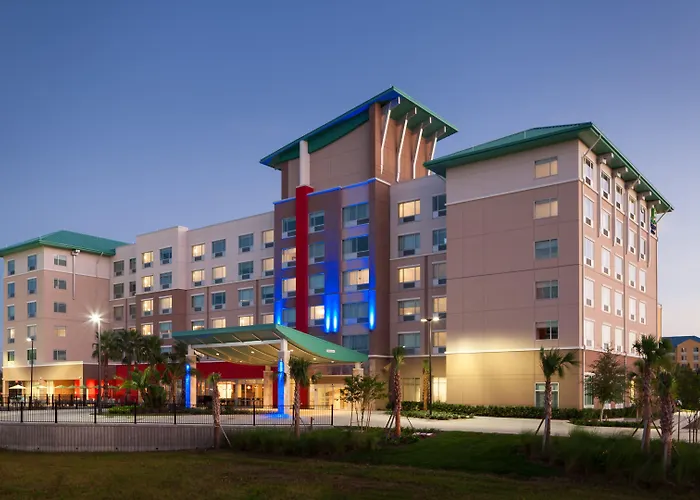 Holiday Inn Express & Suites Orlando At Seaworld By Ihg - With Free Shuttle Service To Seaworld Parks Williamsburg