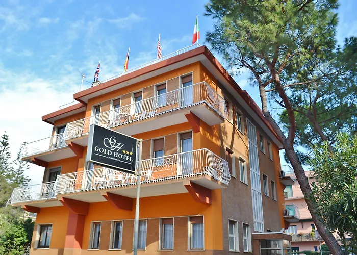 Gold Hotel