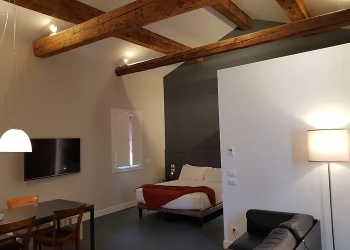 Aparthotel Almarossa Bologna