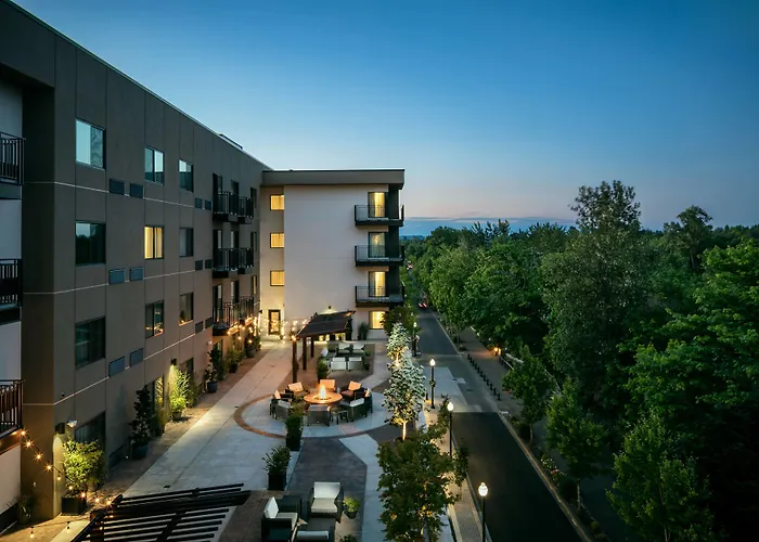 Courtyard By Marriott Corvallis