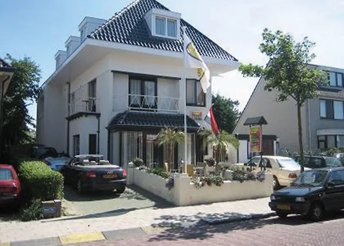 Hotel / Pension Villa Tanahlot Zandvoort