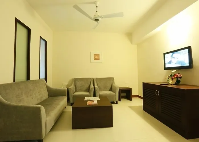 Hotel Moonlit Regency