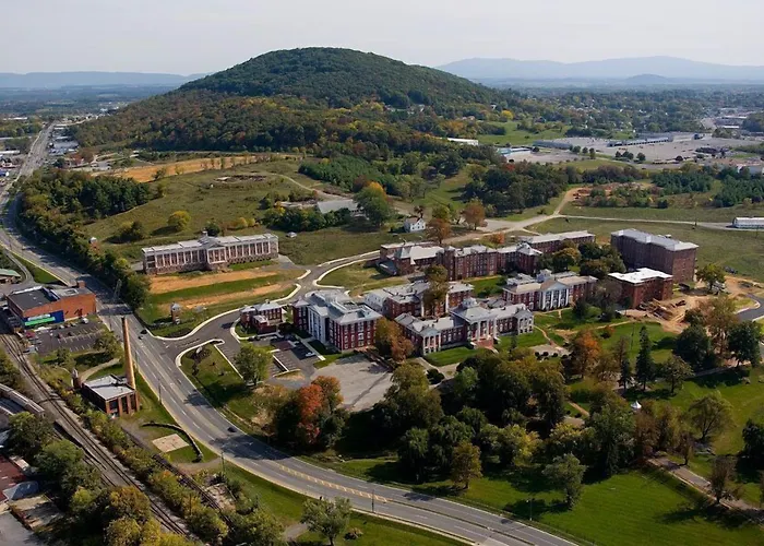 The Blackburn Inn And Conference Center Staunton