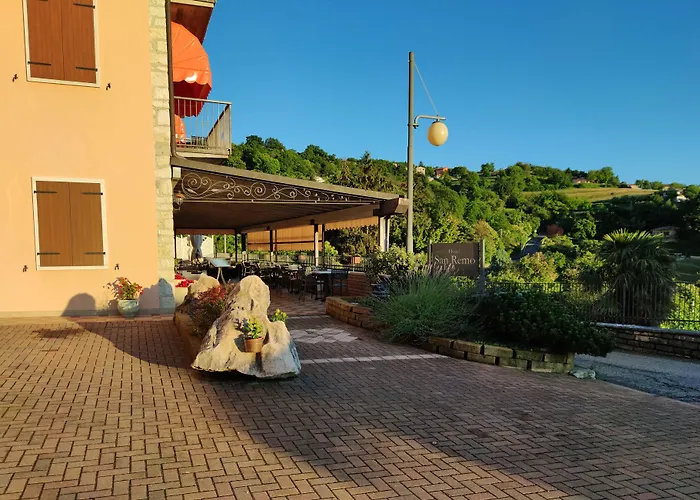 Hotel San Remo San Zeno di Montagna