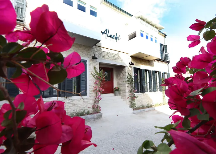 Alachi Hotel