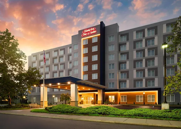 Hampton Inn & Suites By Hilton- Newark Airport Elizabeth