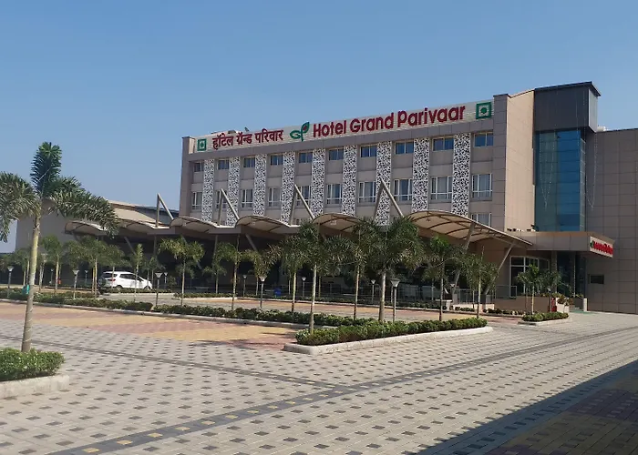 Hotel Grand Parivaar