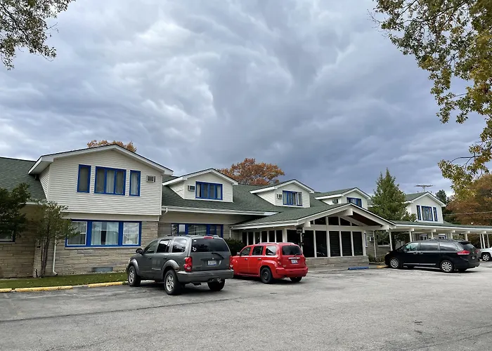 Camp Inn Lodge