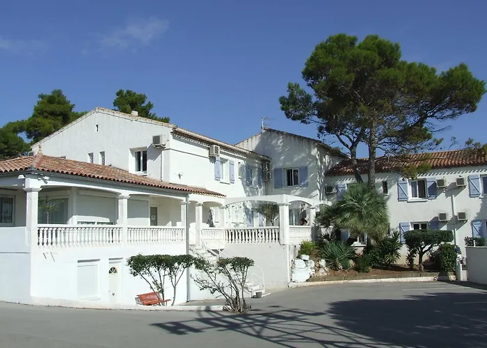 Le Sarac Hôtel Clermont-lʼHérault