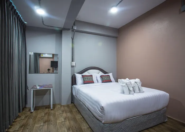 Baan Chang Hotel & Coffee House