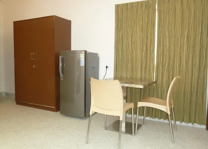 Sreeparthi Hotel