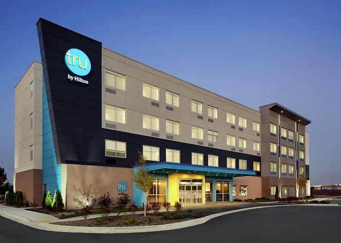 Tru By Hilton Milwaukee Brookfield Hotel Waukesha
