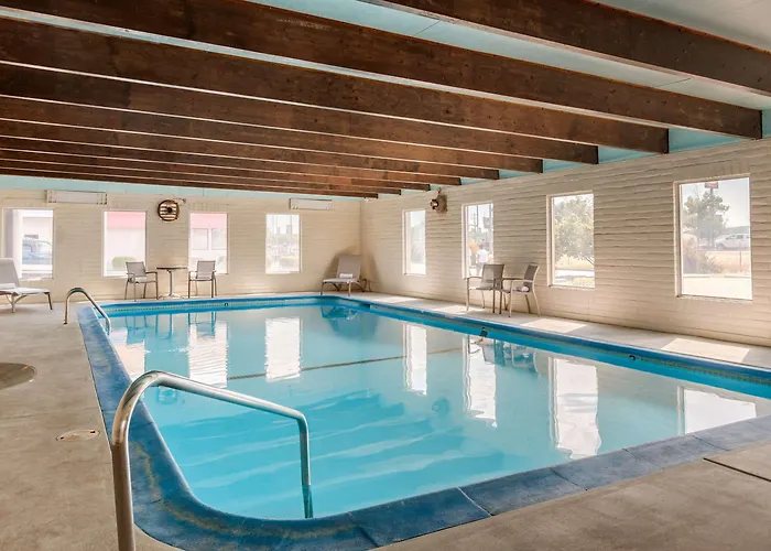 Rodeway Inn & Suites Ontario