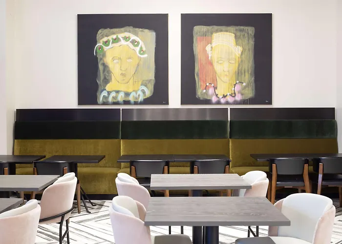 The Kelly Birmingham, Tapestry Collection By Hilton