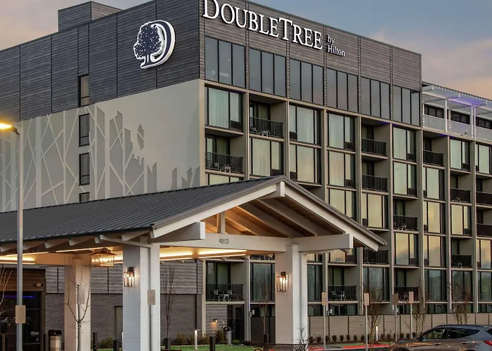 Doubletree By Hilton Hot Springs Hotel