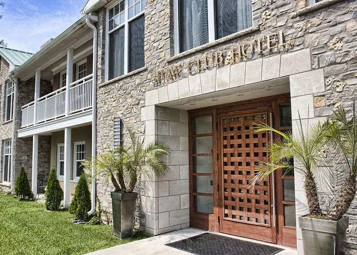 Shaw Club Hotel