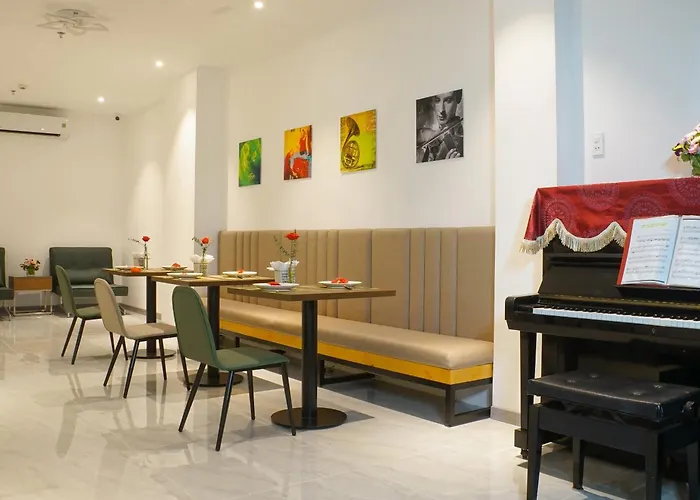 Piano Hotel