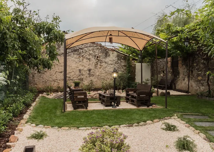Portantiqua, Guest House