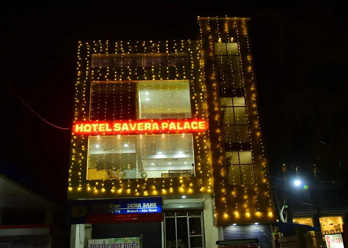 Hotel Savera Palace